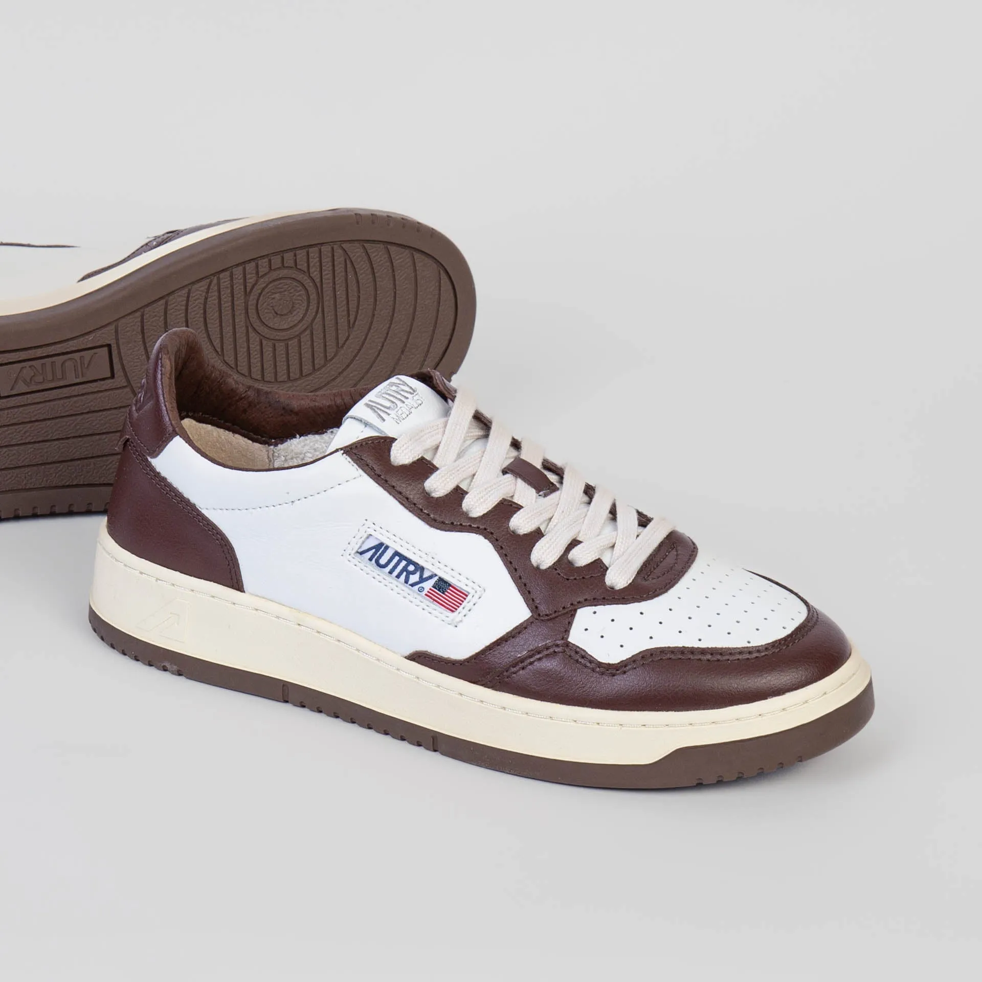 AUTRY SNEAKERS AULM-WB 46 BROWN