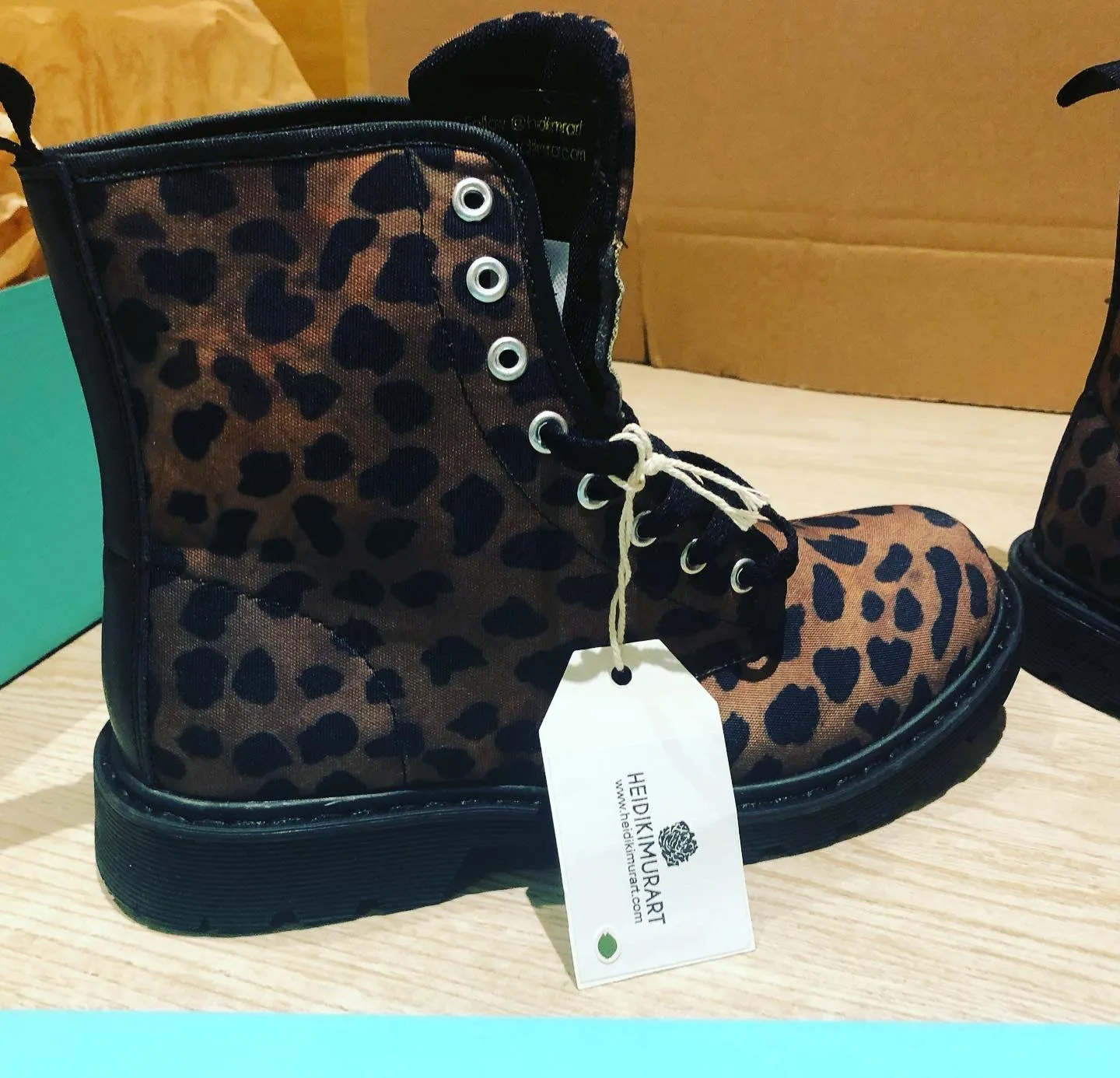 Brown Leopard Women's Boots, Animal Print Winter Laced-Up Canvas Hikers Boots For Ladies