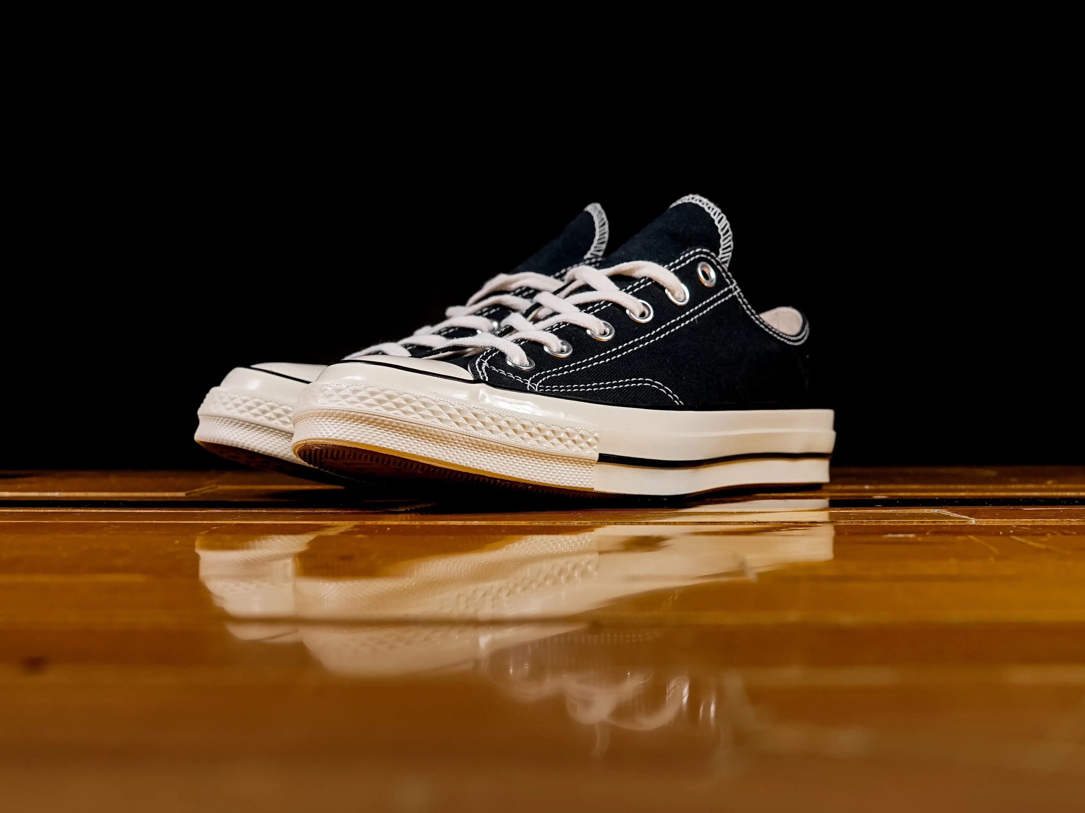 Converse Mens Chuck 70 OX Shoes