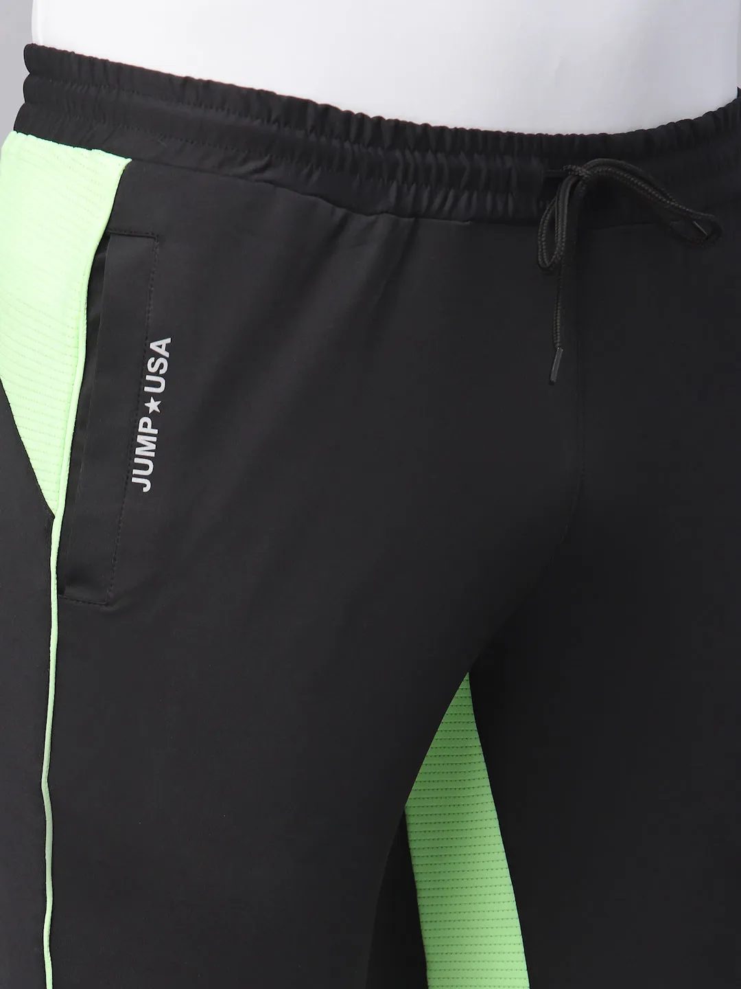 JUMP USA Men Black Slim Fit Active Wear Regular