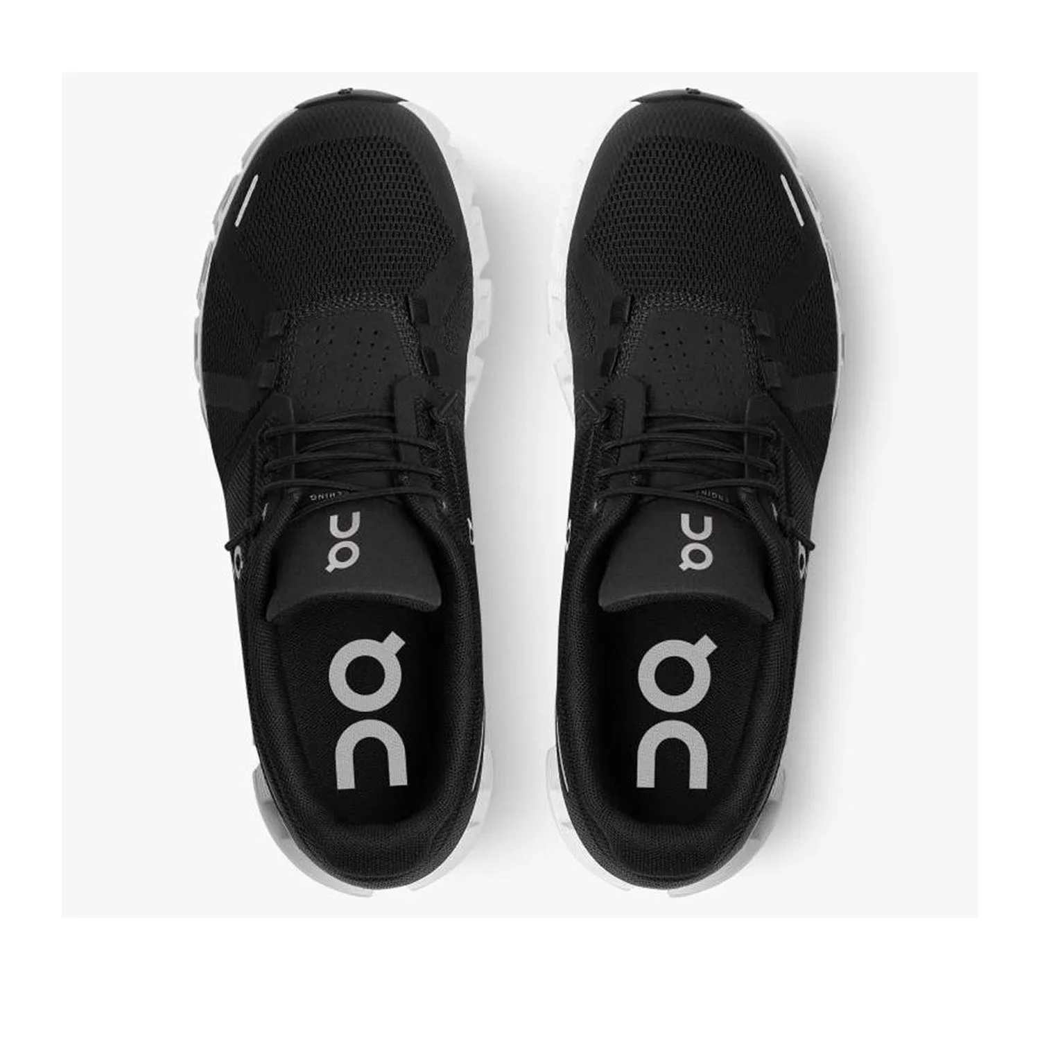 On Running Women's Cloud 5 in Black/White