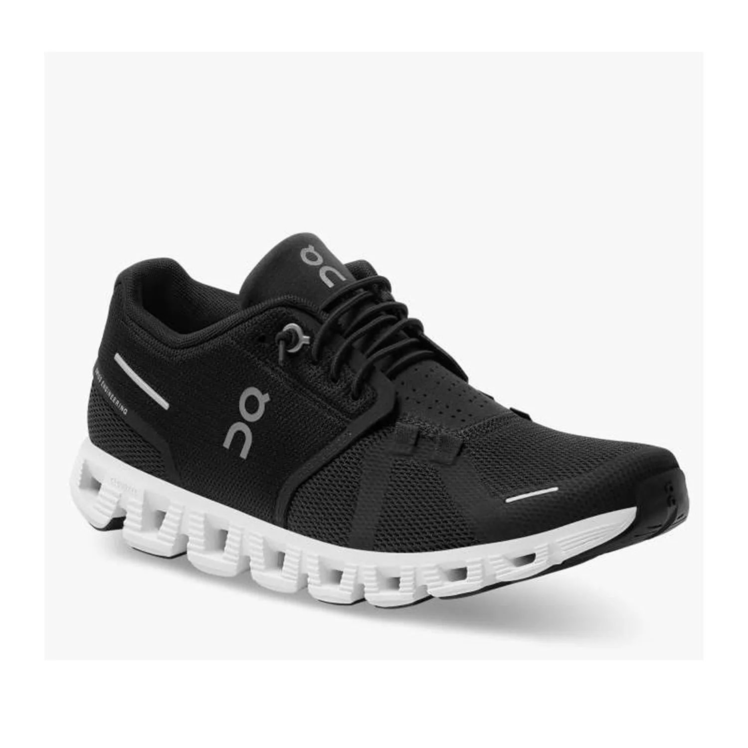 On Running Women's Cloud 5 in Black/White