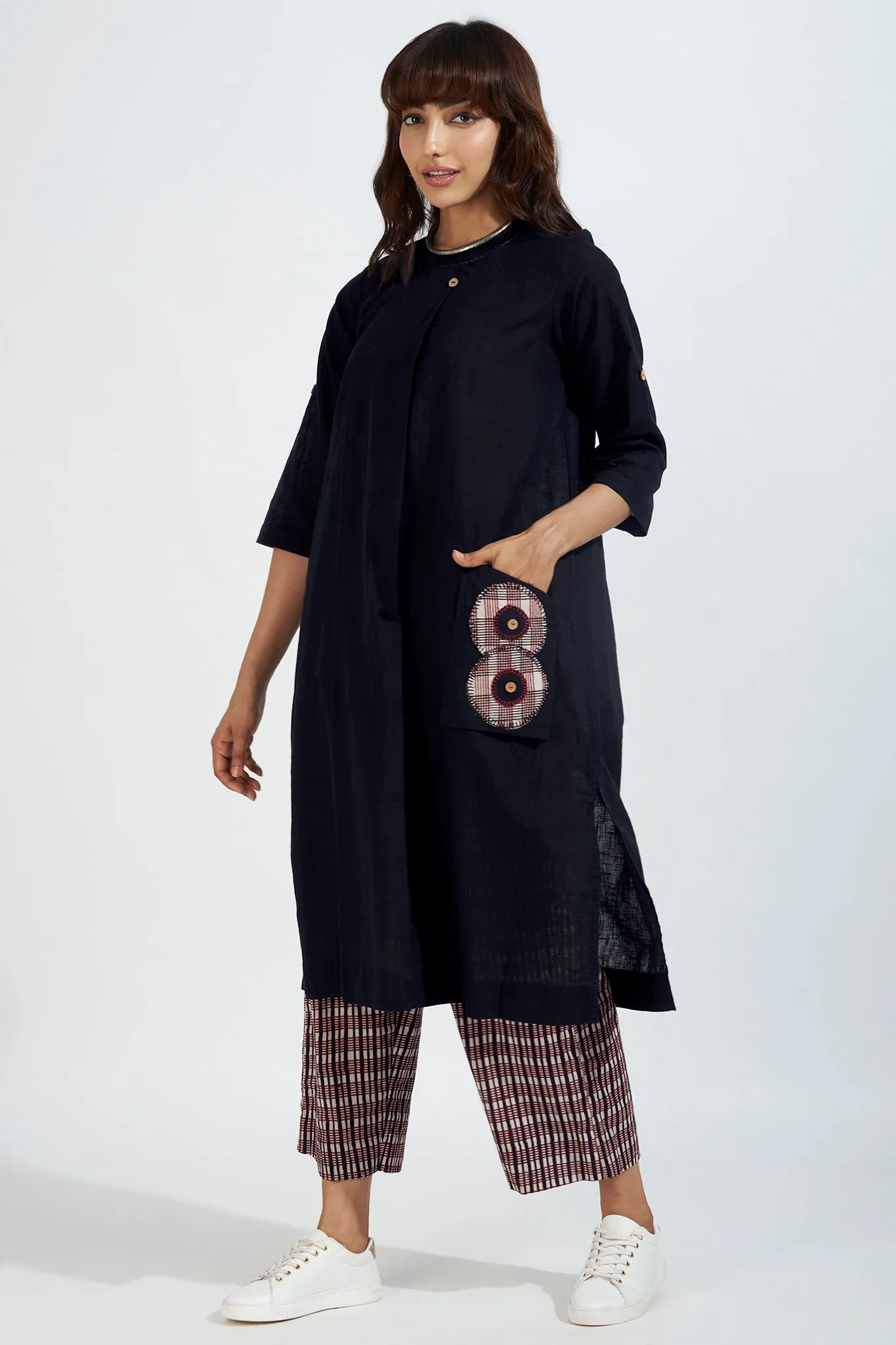 single flap slub texture slit kurta with patch pocket - ebony chic & scarlet tapestry