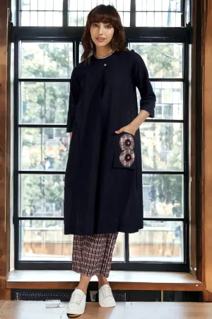 single flap slub texture slit kurta with patch pocket - ebony chic & scarlet tapestry