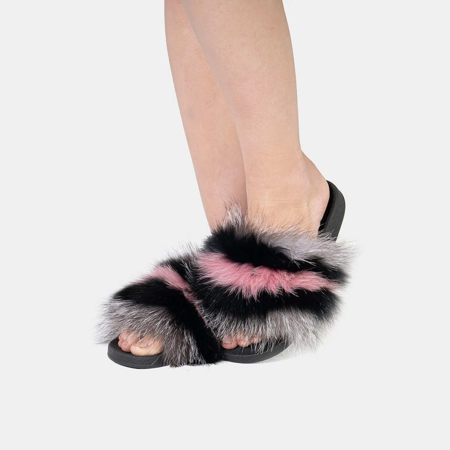 St. Moritz-Slipper With Fur Of Black Grey Fox & Pink