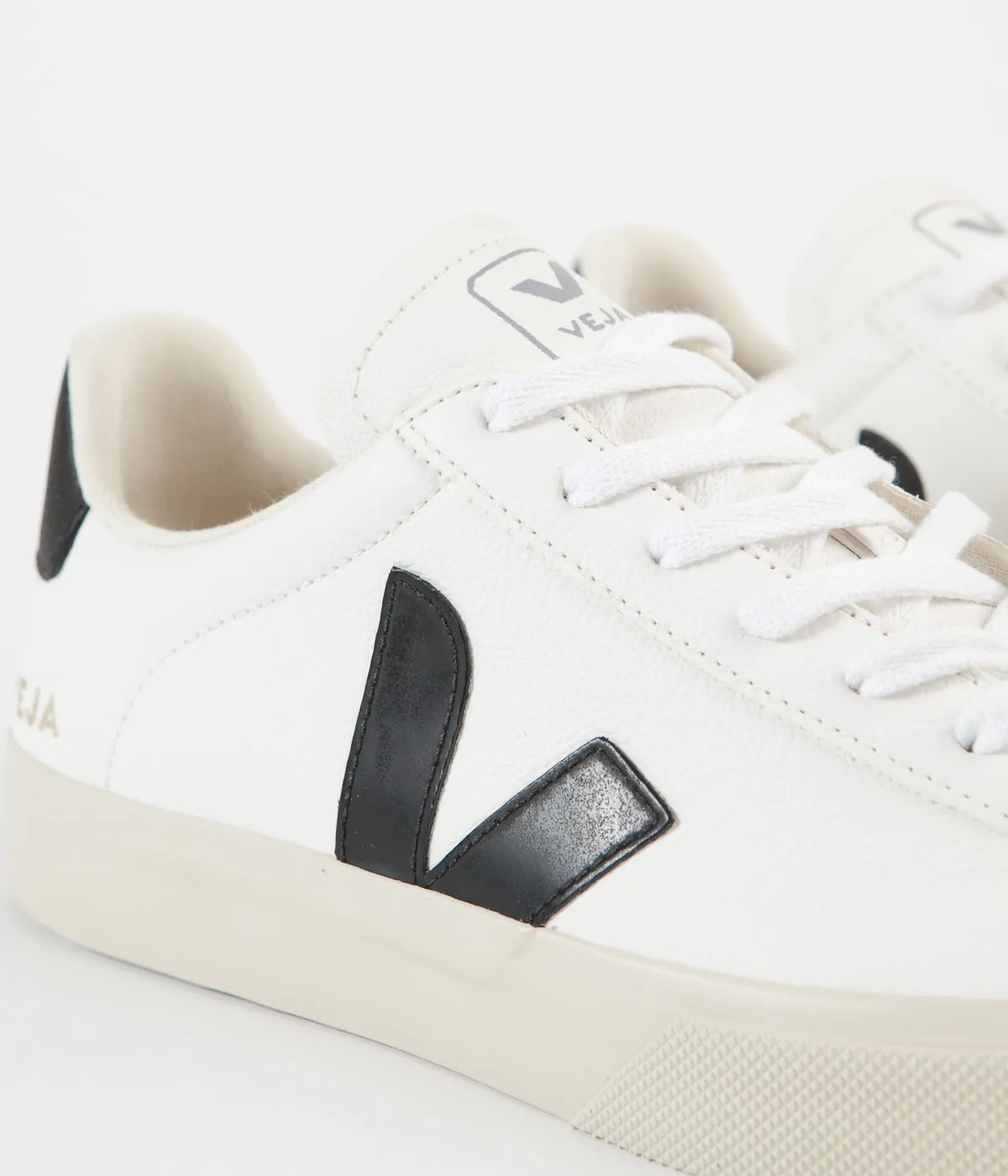 Veja Campo Chromefree Shoes - Extra White / Black