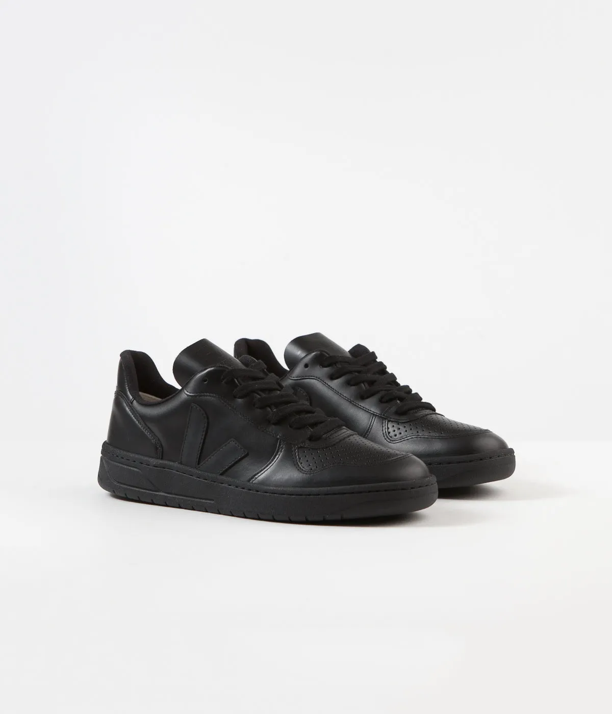 Veja Womens V-10 Leather Shoes - Full Black