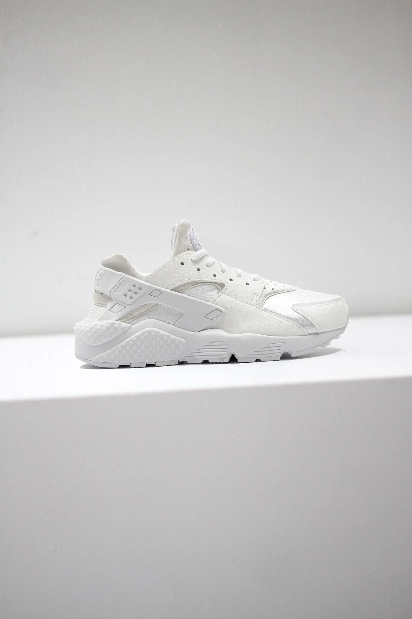 W AIR HUARACHE RUN "WHITE"